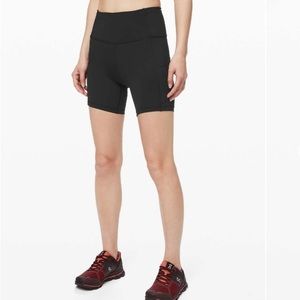 Lululemon Fast and Free 6” Short in Black size 6